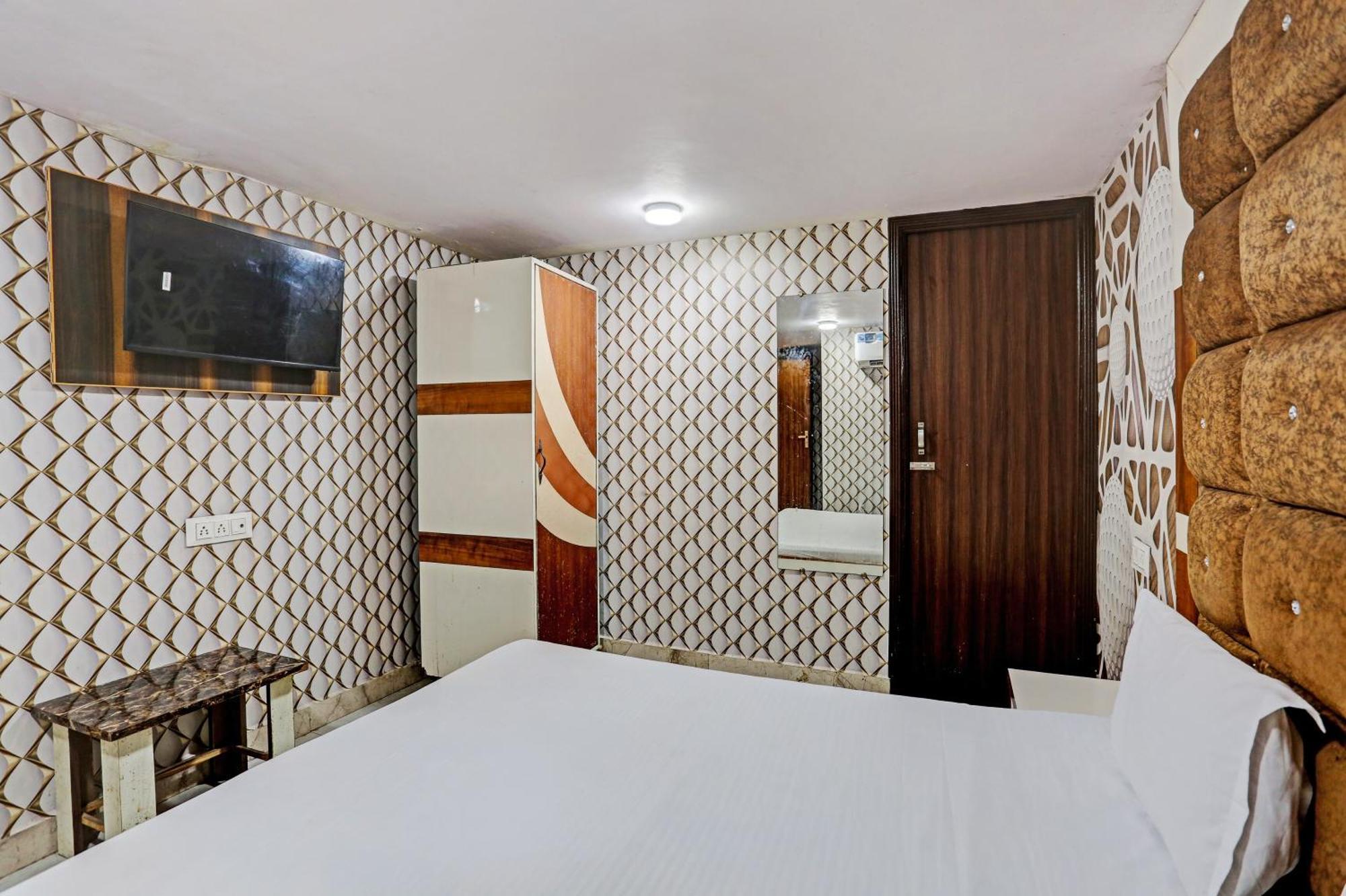 Hotel O Saffron Night Stay Amritsar Eksteriør billede