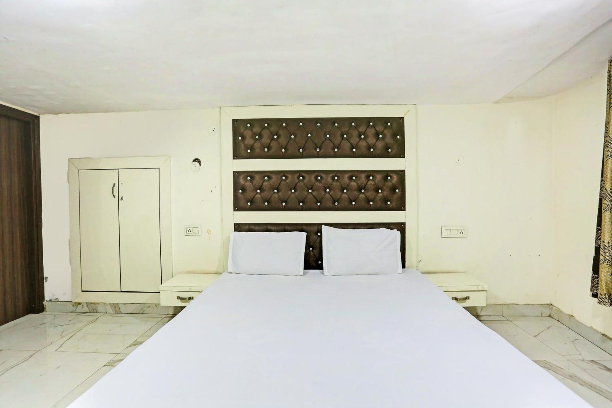 Hotel O Saffron Night Stay Amritsar Eksteriør billede